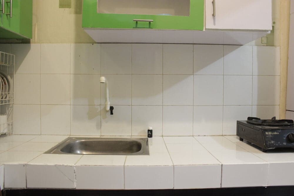 Strategic & Relaxing Studio At Gateway Ahmad Yani Cicadas Apartment