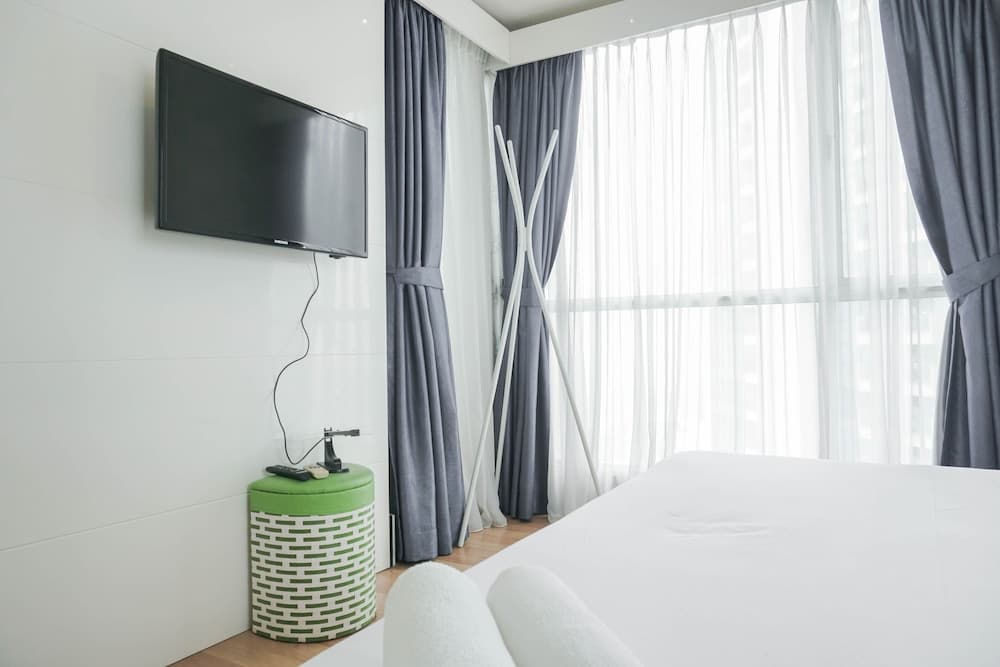 Premium And Strategic 2Br Apartment At Casa Grande Residence