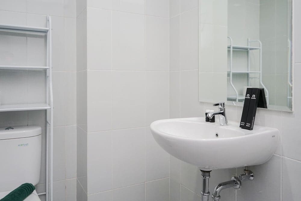 Cozy Stay Studio Apartment At Casa De Parco Near Aeon Mall