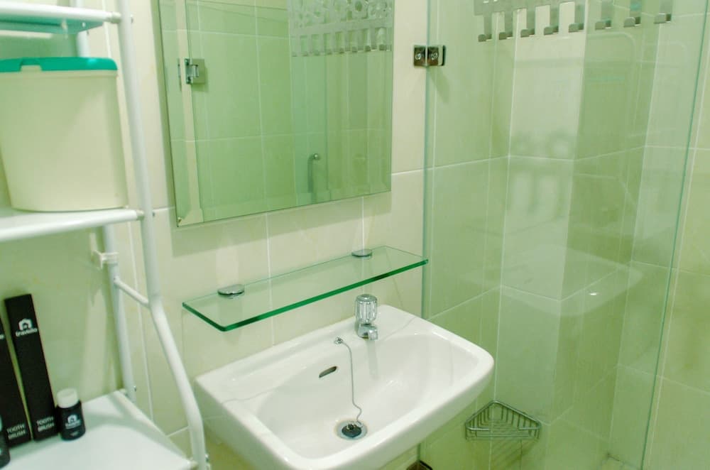 Nice And Cozy Studio Apartment At M-Town Residence