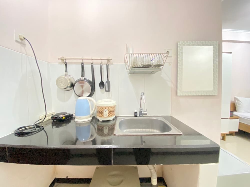 Cozy And Spacious Studio Room At Gateway Pasteur Apartment