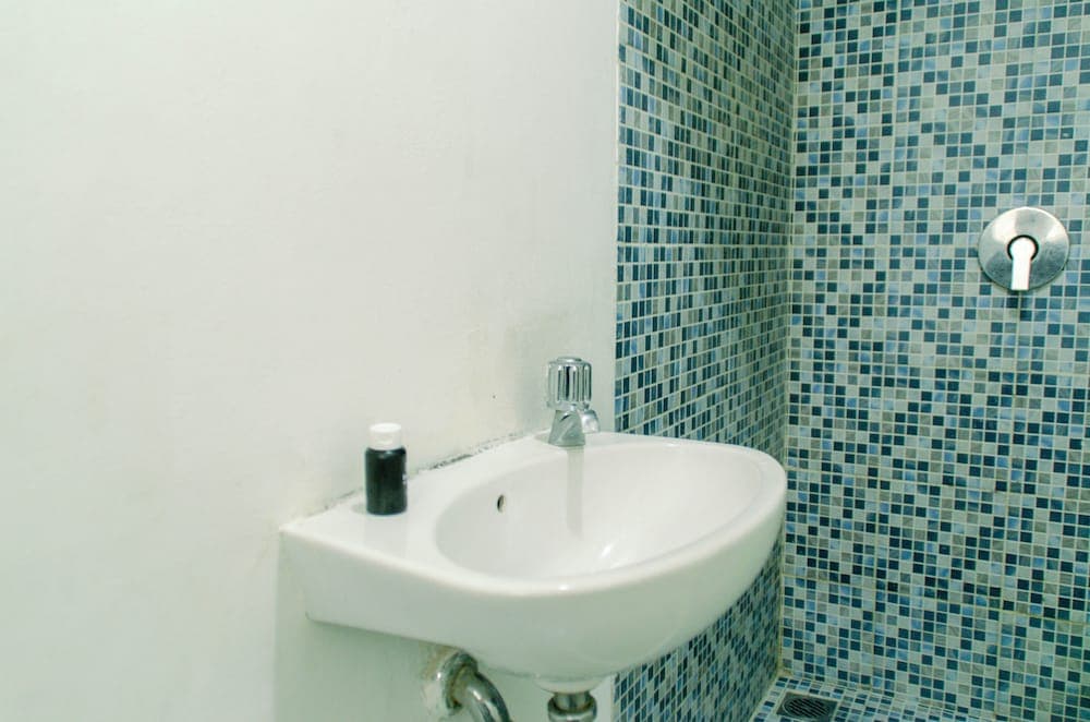 Cozy Living Studio Apartment At Aeropolis Residence