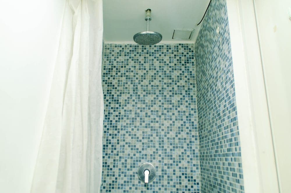 Cozy Living Studio Apartment At Aeropolis Residence