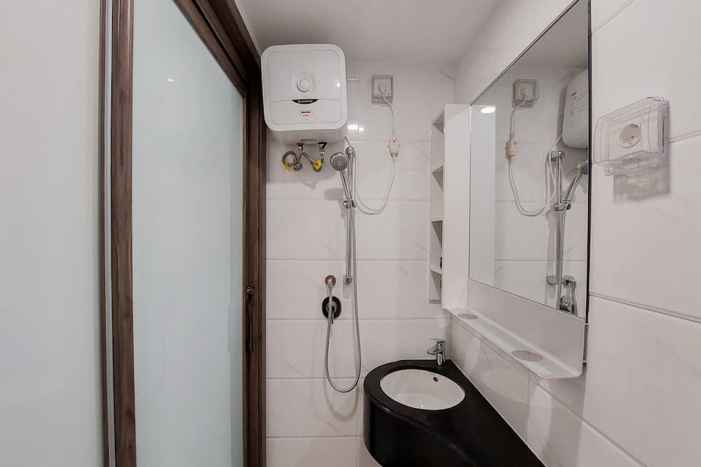 Comfortable And Simply Studio At Sky House Bsd Apartment