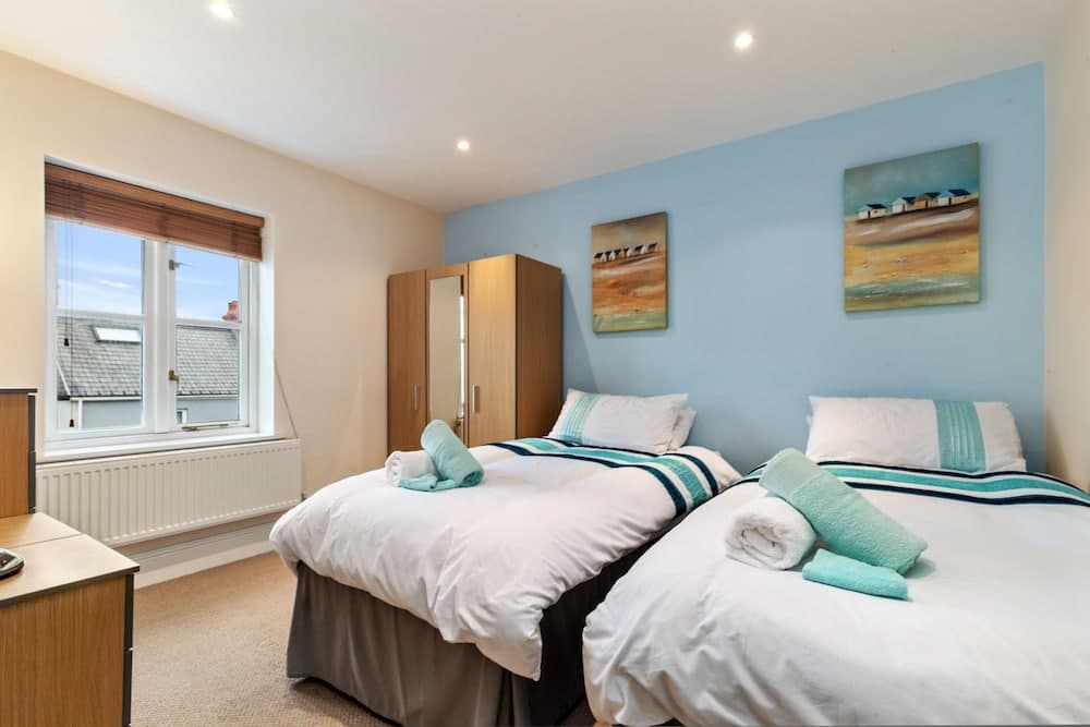 Park Place Court - Close to Town Centre and Beach