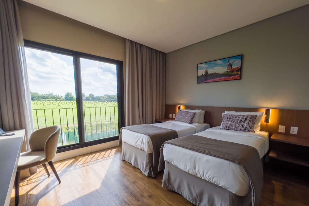 Royal Tulip Holambra