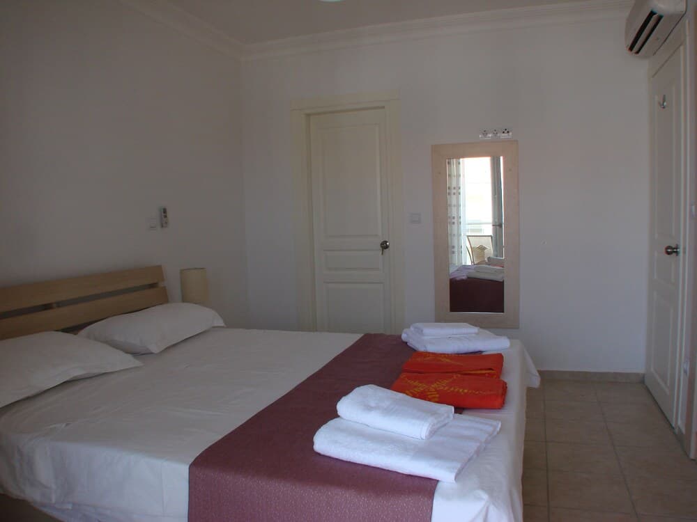 Beautiful Apartment at Four Seasons, Ilica, Side - 2 Bedrooms, 3 Balconies