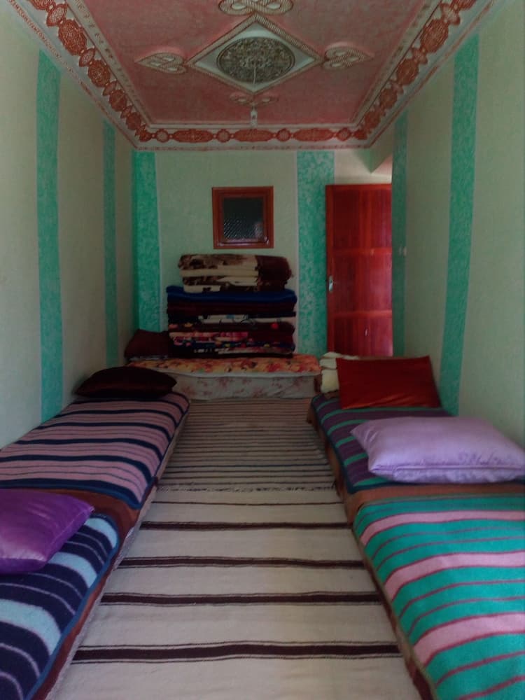 Room in Guest Room - Gîte Tawada - Happy Valley - Room for 3 People