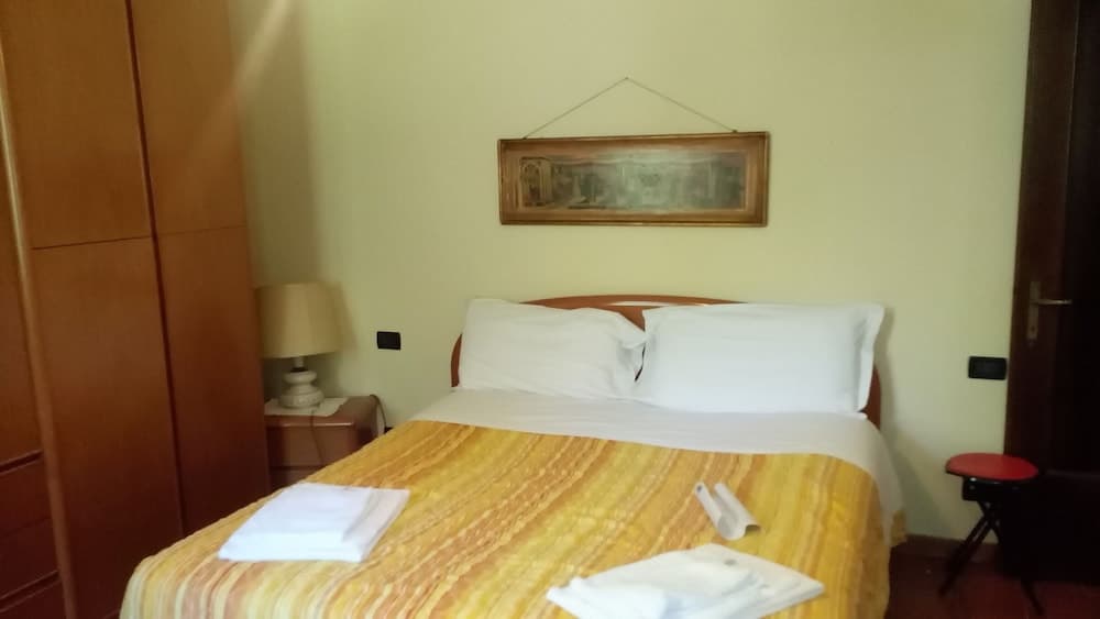 Room-smart Rooms for 2 or 4 in Organic f