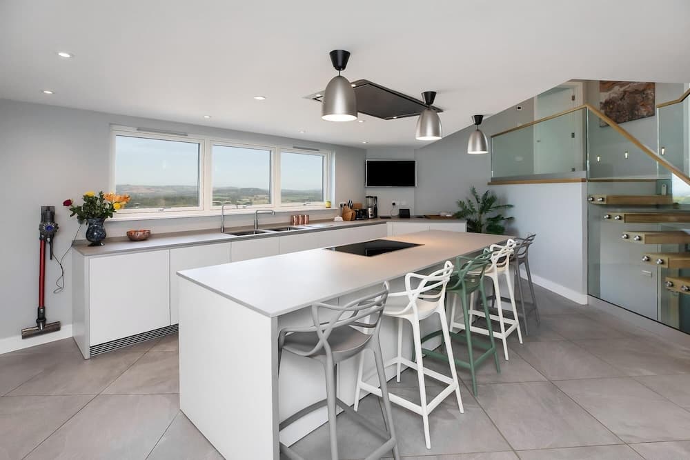 Huxham View - A Luxurious Family Retreat With Swim Spa Cinema Gym and Pool Table