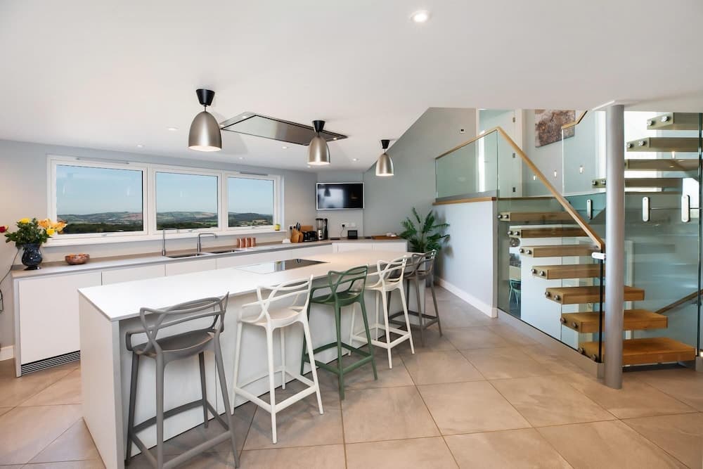 Huxham View - A Luxurious Family Retreat With Swim Spa Cinema Gym and Pool Table