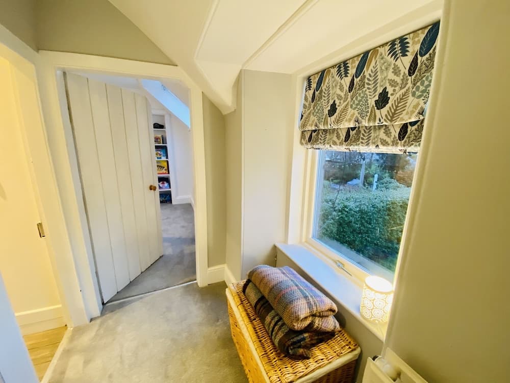 Charming Cardoon Cottage in Beautiful Village