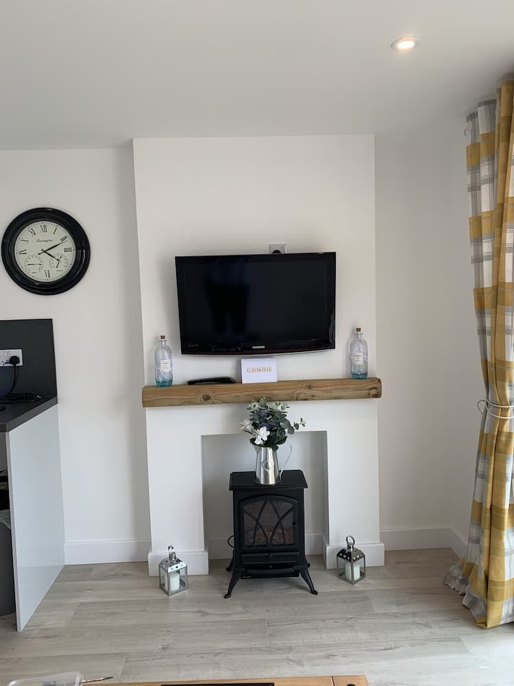 Charming 2-bed Cabin in Inverness, Scotland