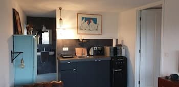 Impeccable Studio in Ouddorp 400m From th