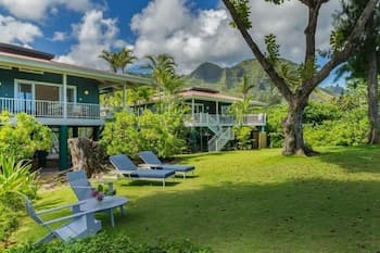 Camp Alealea 6 Bedroom Home by Redawning