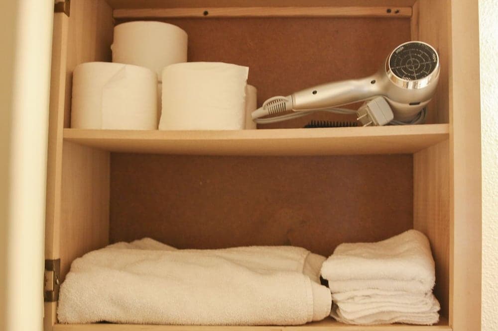 Entire Cozy Nest Minutes From Dulles Airport