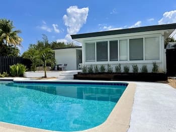 Santorini House - 3 Bed 2 Bath in Wilton Manors - Walking Distance to Wilton Drive