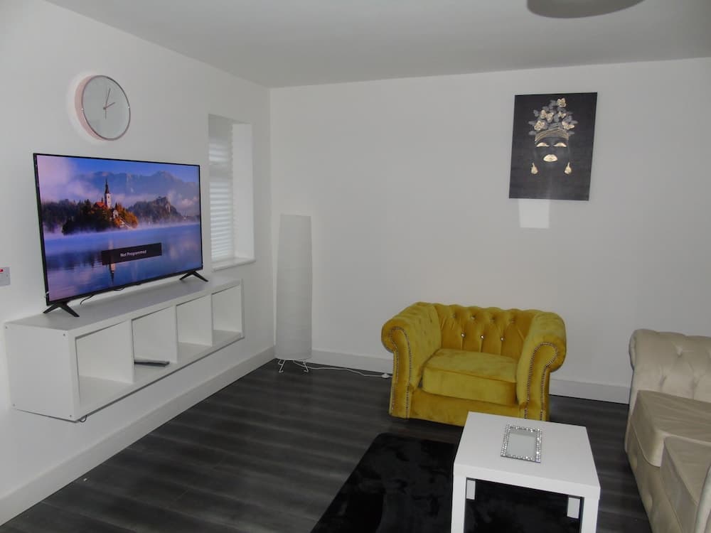 Lovely 1-bed Apartment in Bolton