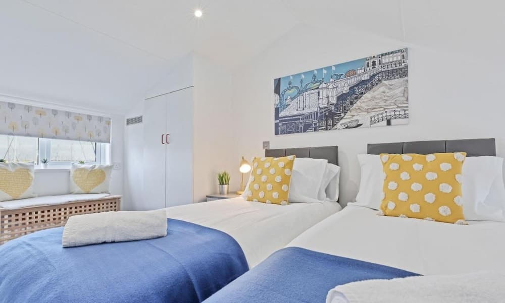 On the Water 2 -waterside Studio With Terrace Overlooking the Harbour