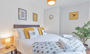 Smugglers View 3 Bedroom Historic Cottage Direct Sea Views