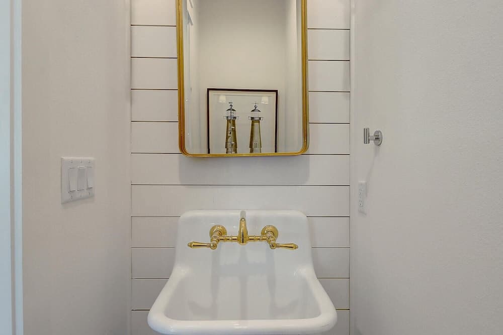 The Lighthouse 328 COA