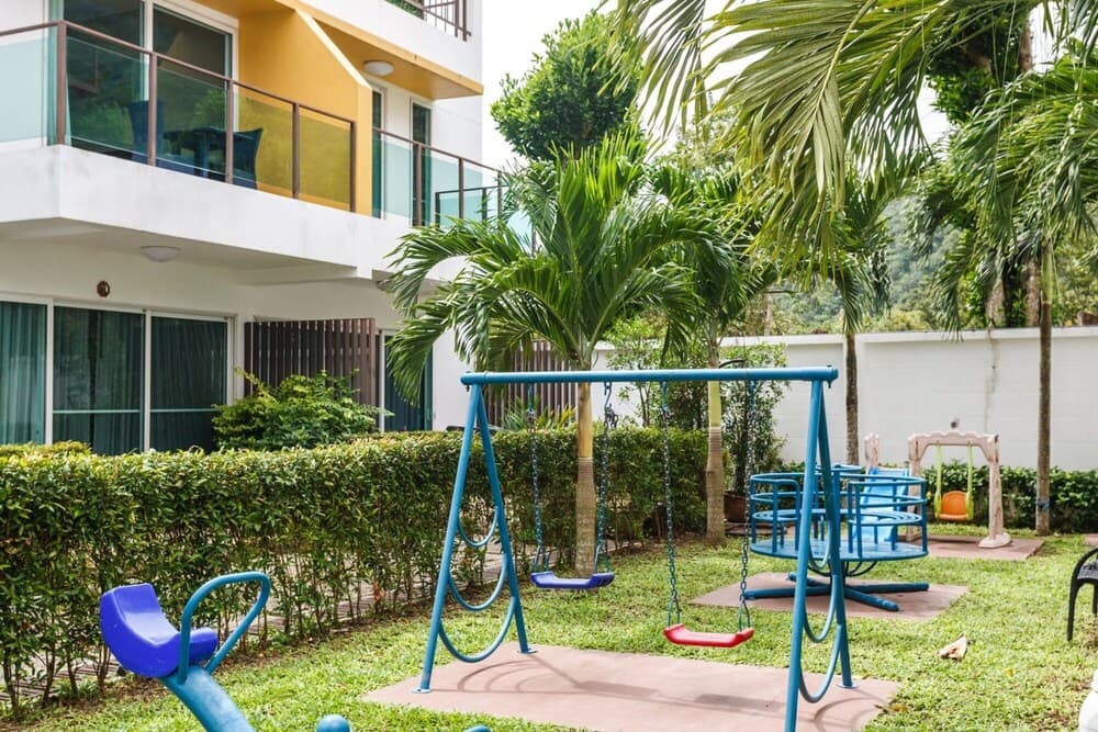 Ap13 - Large House With Pool and gym Children Playground