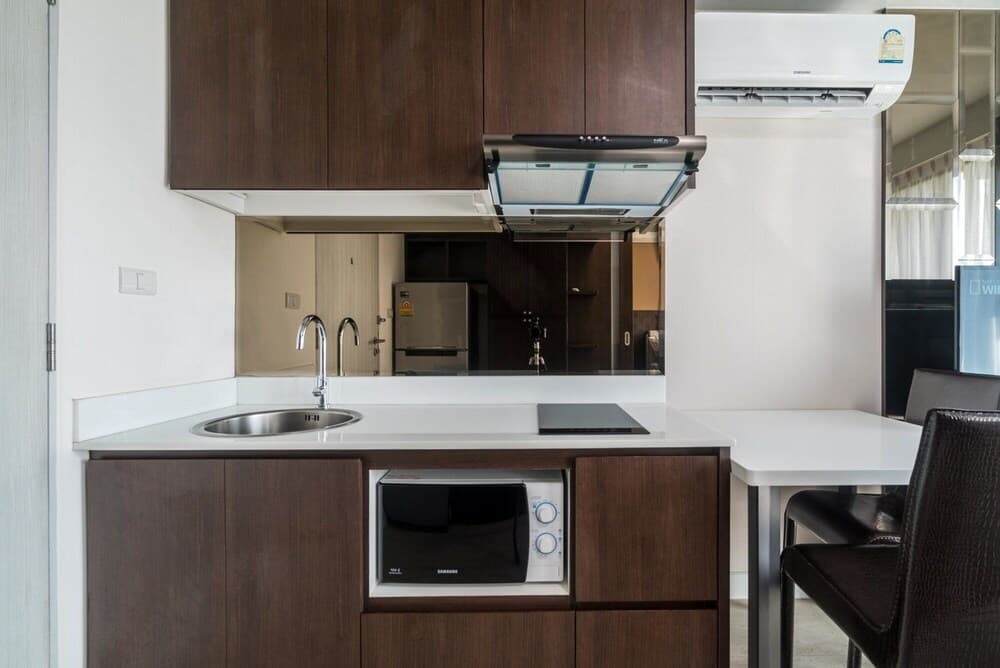 Aristo 516 - Mountain View Studio Near Beach