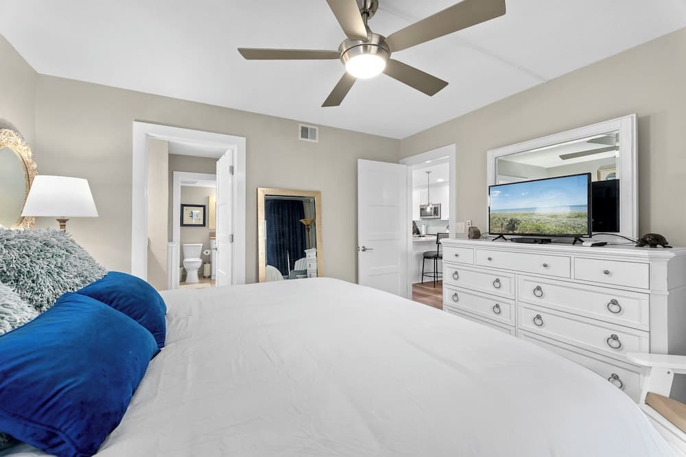 Trade Winds 101 by Distinctive Beach Rentals