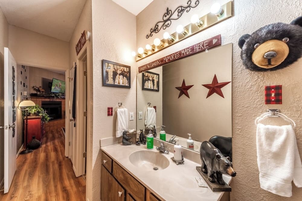 Sisters Too by Ruidoso Vacation Rentals