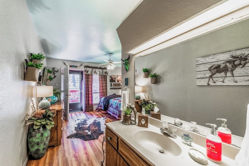 Sisters Too by Ruidoso Vacation Rentals