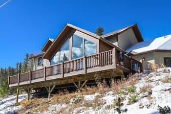 Grande View On The Blue 4 Bedroom Home by Redawning