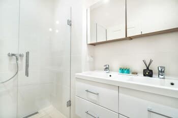 Apartment With Terrace and King Bed in Krems City