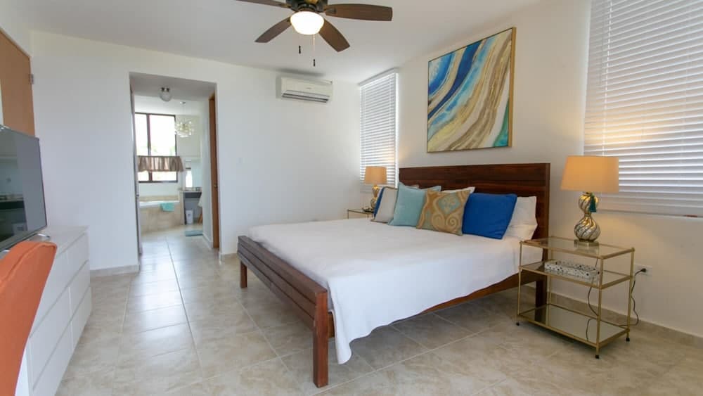 Impressive 2 Bedroom Luxurious Ocean View Apartment at Exclusive Solarea Complex