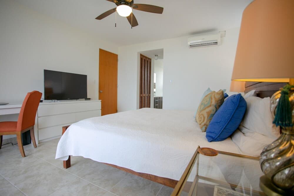 Impressive 2 Bedroom Luxurious Ocean View Apartment at Exclusive Solarea Complex