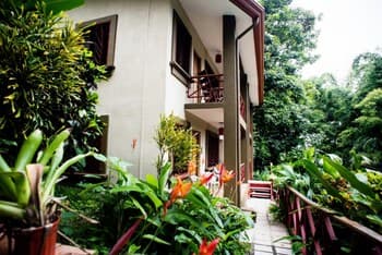 Eco-condo Serviced Apartments in Quepos w Pool Wildlife Visits