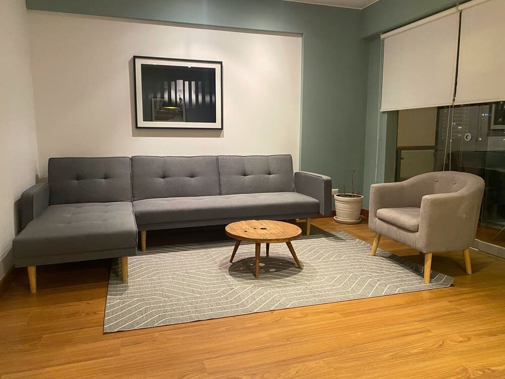 Lovely 2BR with Balcony in Miraflores