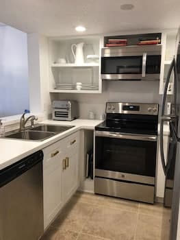 Unit 5120 - Ocean Racquet Club