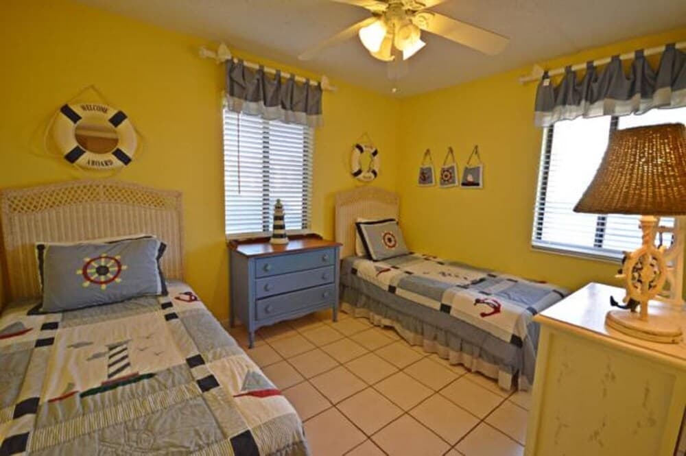 Unit 5124 - Ocean Racquet Club