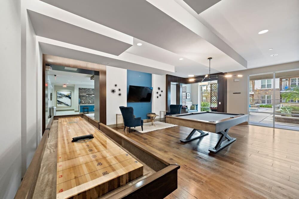 Huge Condo Great Price I Downtown Houston