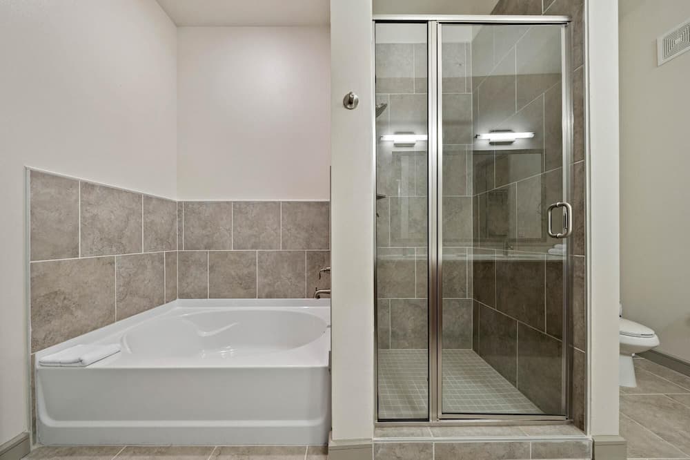 Elegant Downtown Location Recently Upgraded