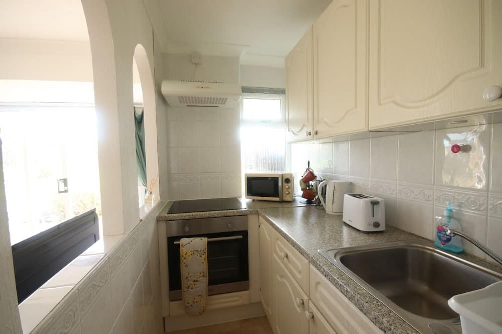 43G Medmerry Park 2 Bedroom Chalet