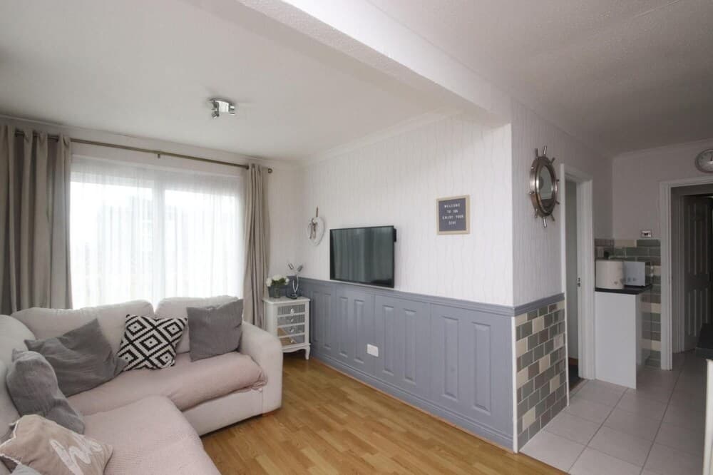 18A Medmerry Park 2 Bedroom Chalet