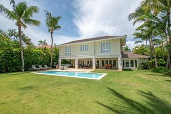 Luxury Golf-front Villa With Golf Cart Close to the Beach in Exclusive Resort