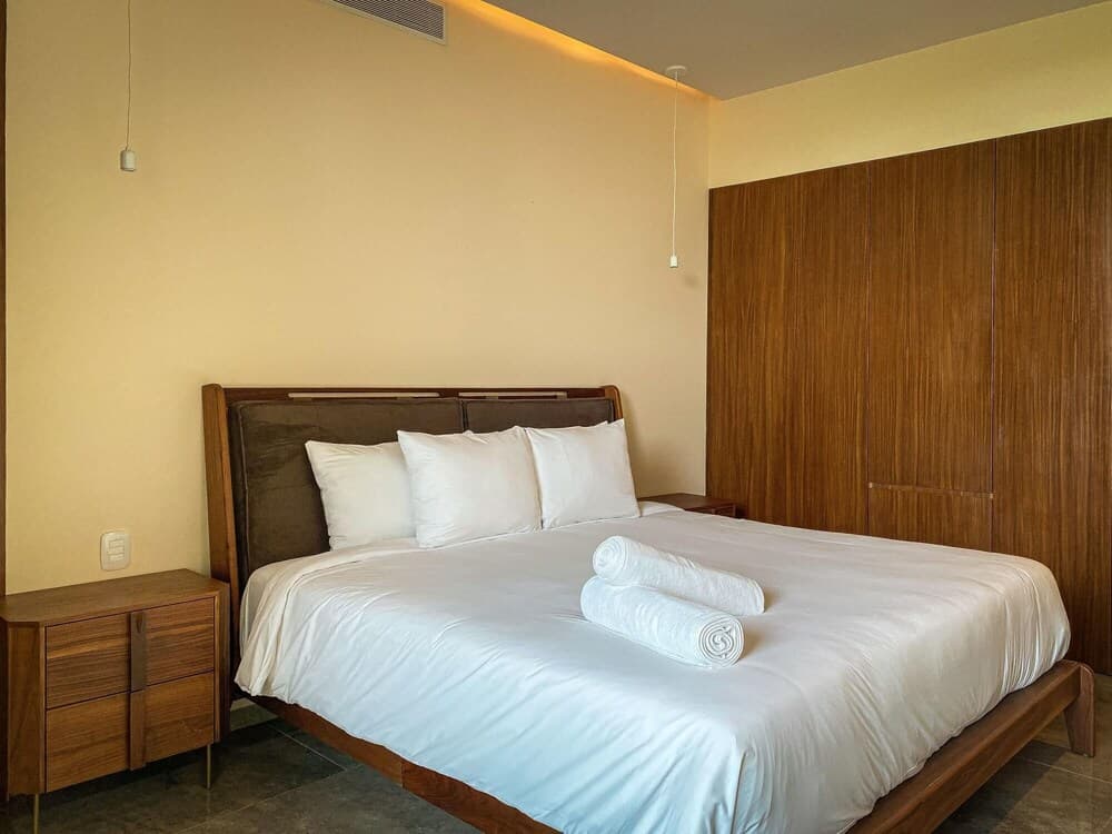 Blending Relaxation Sophistication 3 Bedroom Penthouse With Private Jacuzzi