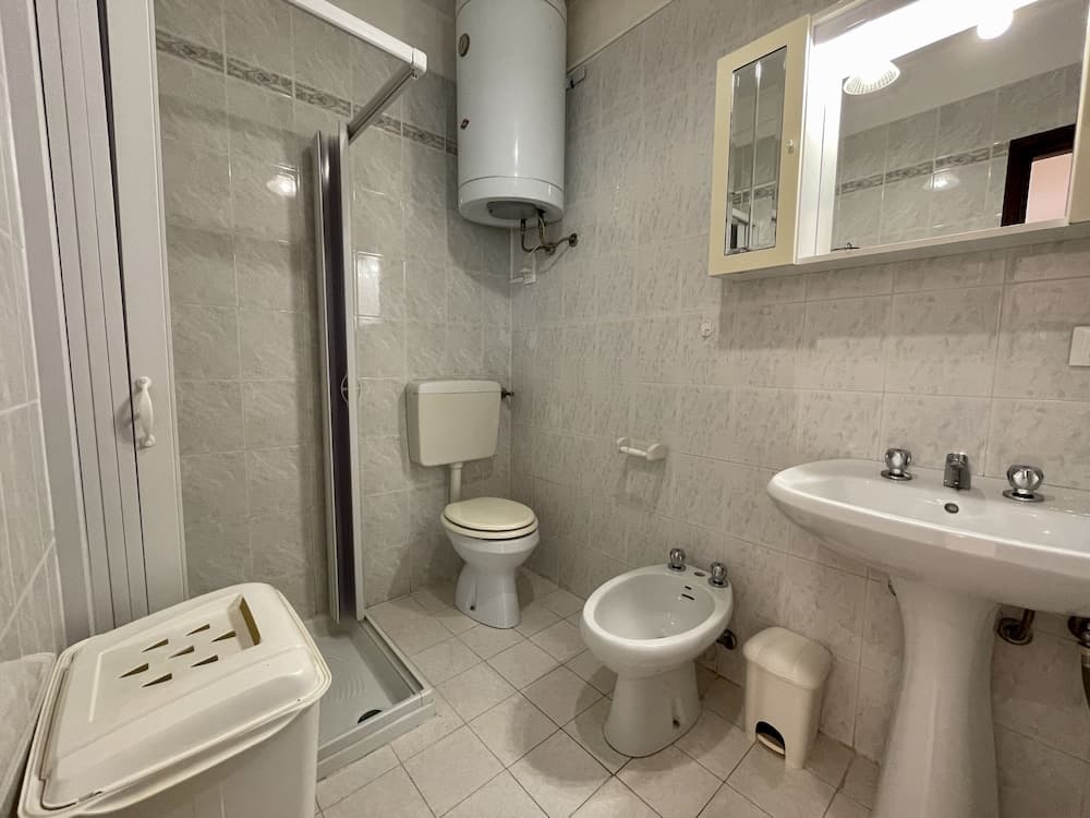 Holiday by the Pool-beahost