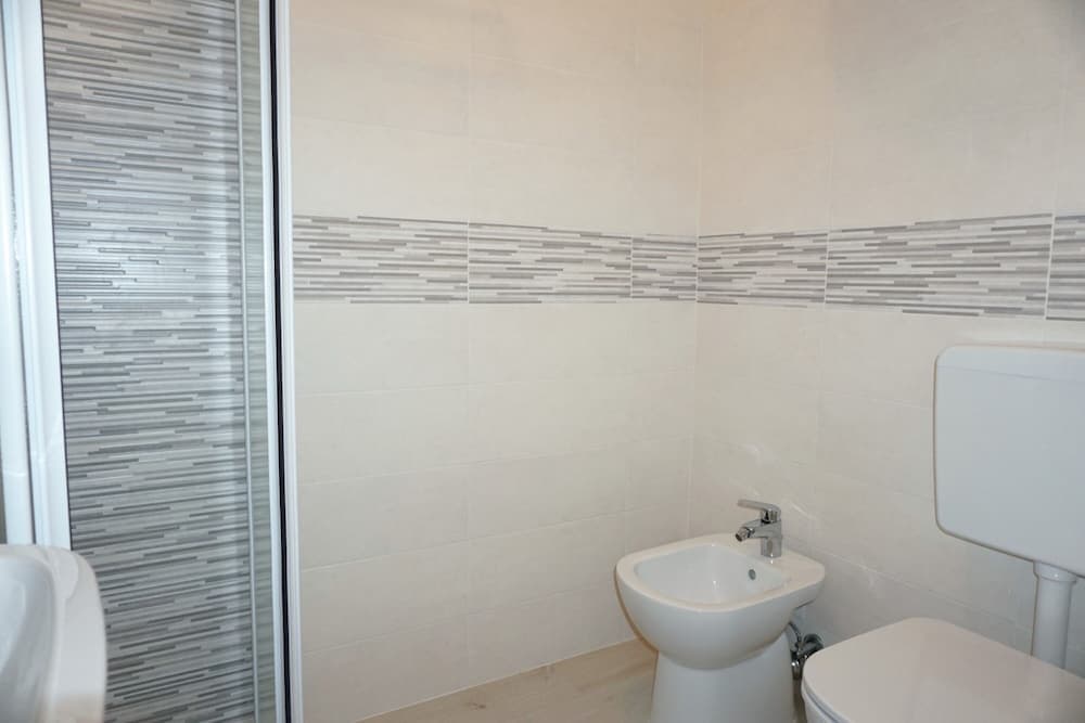 Seaview Studio for Two-beahost