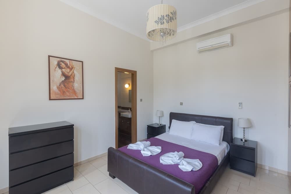 Protaras Holiday Villa Pa7 Private 7 Bedroom Villa