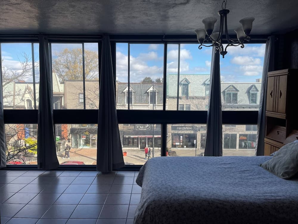 Stunning Flat With City View - M M B Tourista