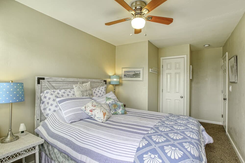 432 Saratoga 3 Bedroom Home by Redawning