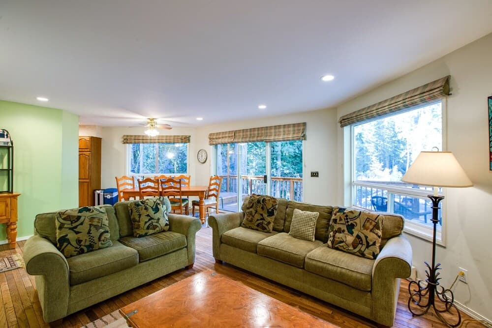 13SL - Hot Tub - Pets OK - WiFi - Sleeps 8